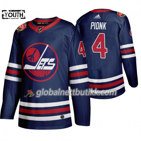 Winnipeg Jets Hockeydrakt Neal Pionk 4 Adidas 2019 Heritage Classic Navy Authentic - Barn
